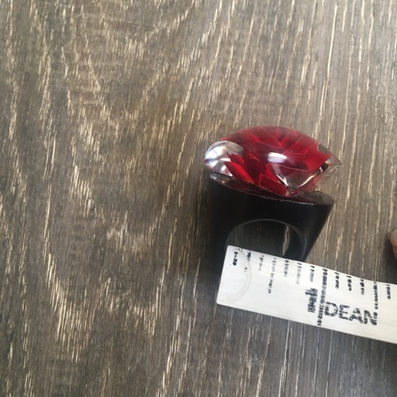 Statement Ring - Picture 7 of 11